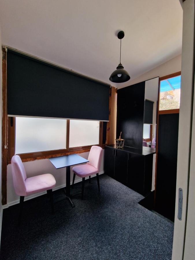 Hq Apartment In Center Тирана Экстерьер фото